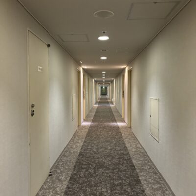 【宿泊】客室通路カーペット及び壁紙改装完了のお知らせ